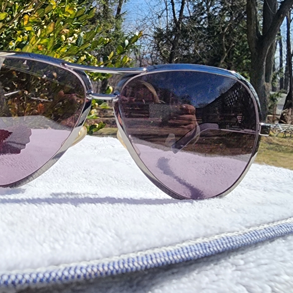 Gucci Sunglasses - Picture 2 of 6